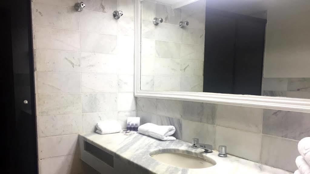 Plaza Bittar Hotel Brasilia Bagian luar foto